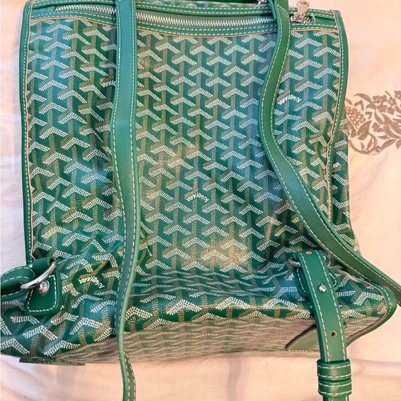Green Patterned Backpack - Picture 4 of 8